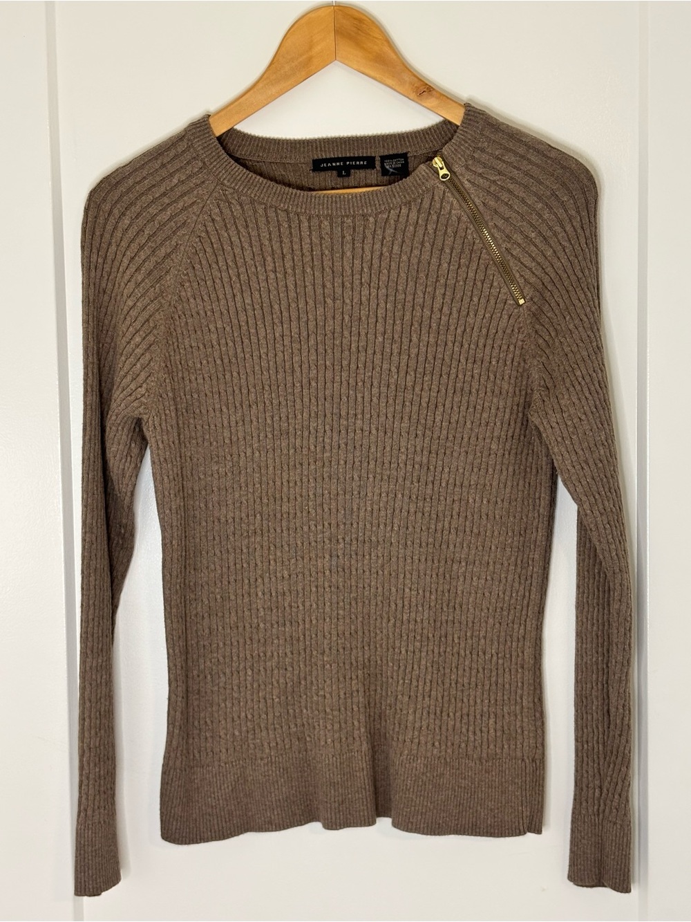 Preppy Old Money Coastal Jeanne Pierre Cable Knit Sweater Oatmeal Zip Crewneck